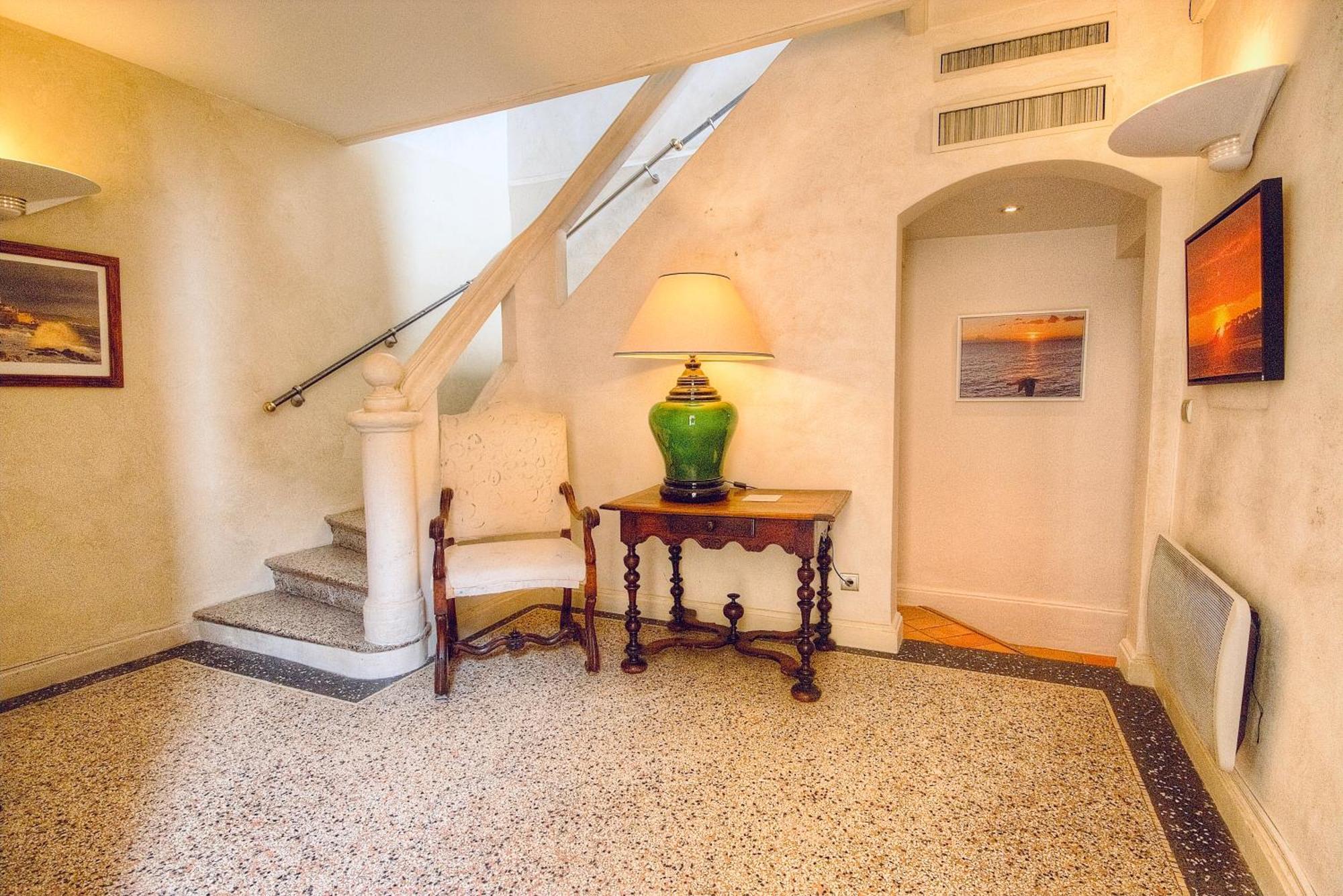 Les Remparts Antibes Location Apartment Exterior photo